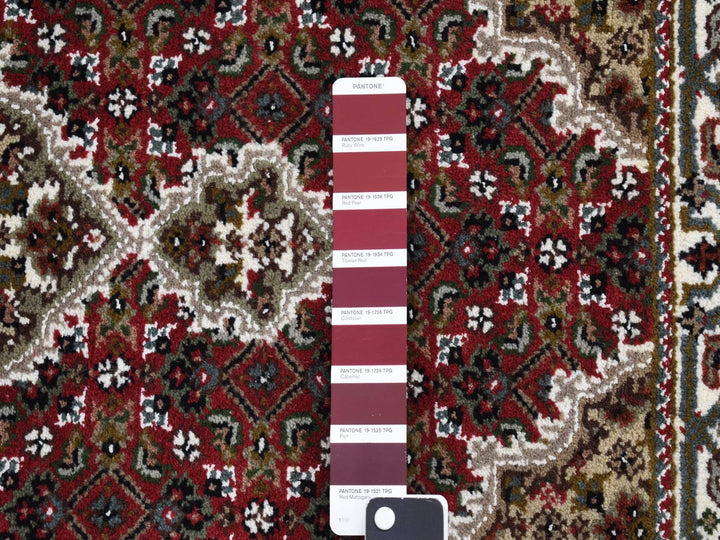 2'8" x 8'5" New Hand Knotted Red Wool & Silk Runner Oriental Rug - MOA10278004
