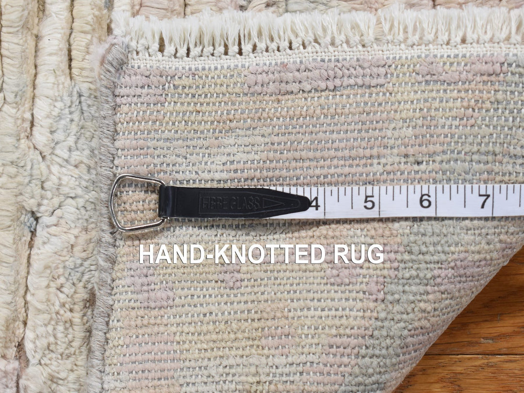 2'0" x 2'0" New Hand Knotted Ivory Wool & Pure Silk Square Oriental Rug - MOA10278018