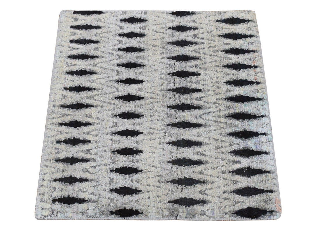 1'9" x 2'0" New Hand Knotted Grey Wool & Pure Silk Square Oriental Rug - MOA10278019