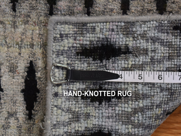 1'9" x 2'0" New Hand Knotted Grey Wool & Pure Silk Square Oriental Rug - MOA10278019