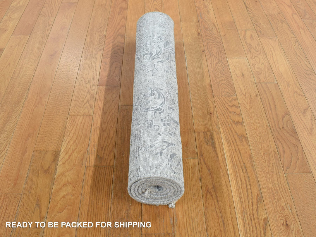 2'7" x 5'10" New Hand Knotted Grey Wool & Silk Runner Oriental Rug - MOA10278042