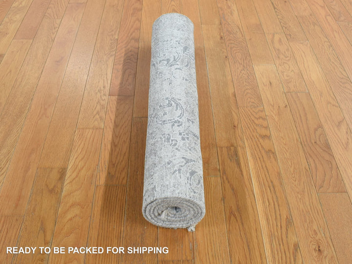 2'7" x 5'10" New Hand Knotted Grey Wool & Silk Runner Oriental Rug - MOA10278042