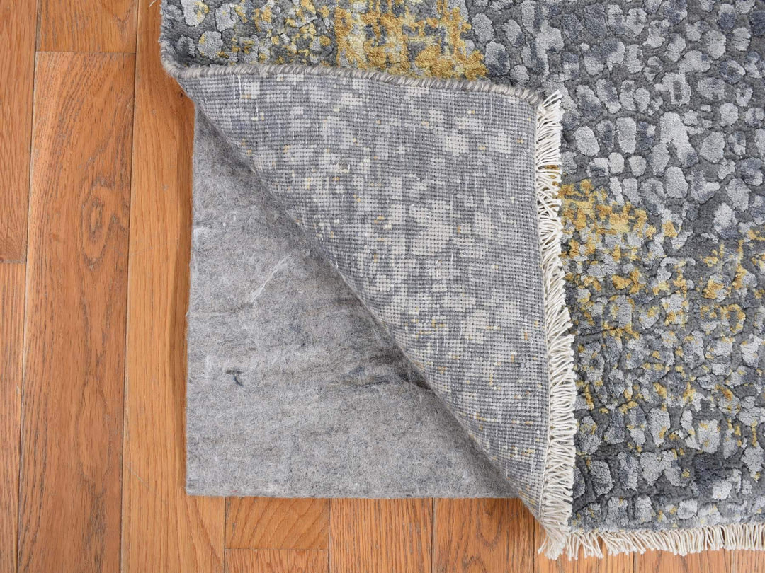 2'10" x 6'0" New Hand Knotted Grey Wool & Pure Silk Runner Oriental Rug - MOA10278047