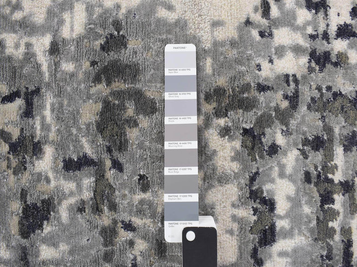 2'7" x 5'9" New Hand Knotted Grey Wool & Silk Rectangle Oriental Rug - MOA10278051