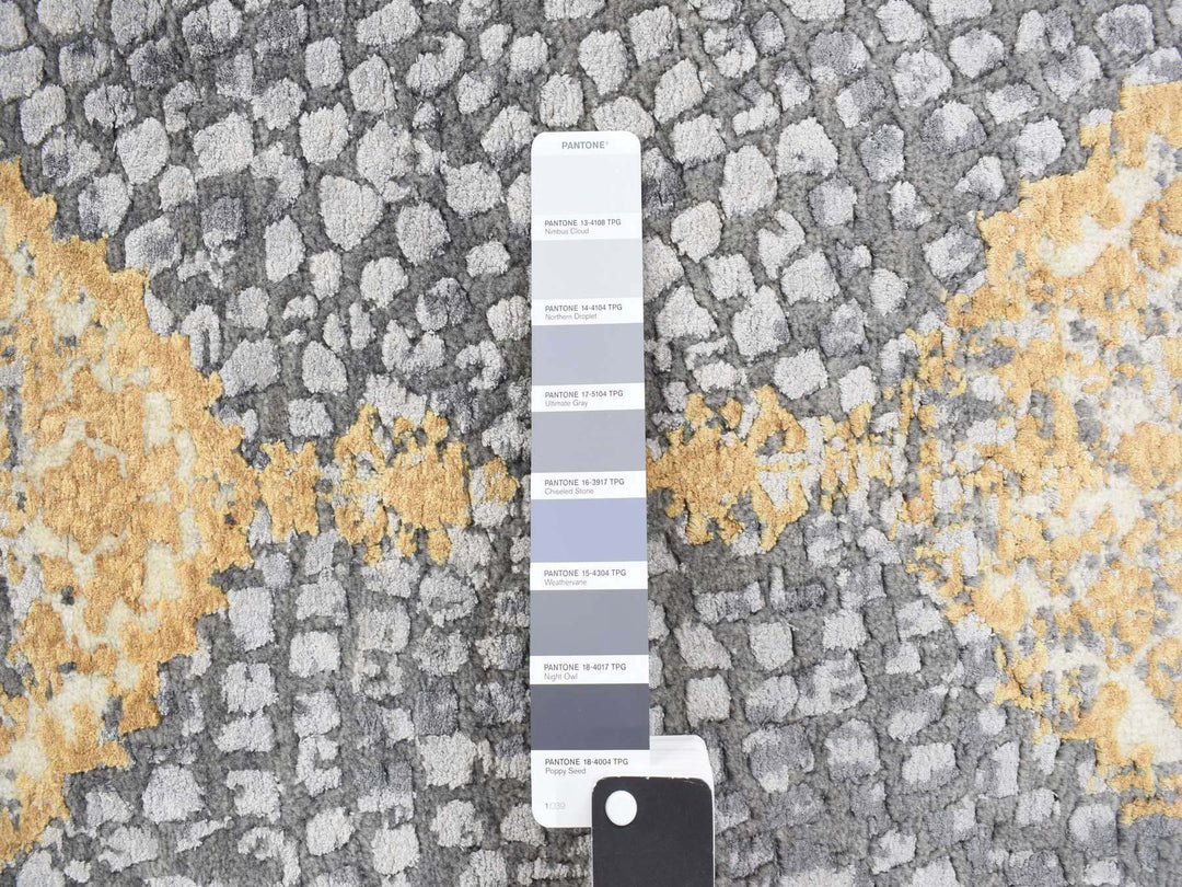 3'2" x 10'0" New Hand Knotted Grey Wool & Silk Runner Oriental Rug - MOA10278052