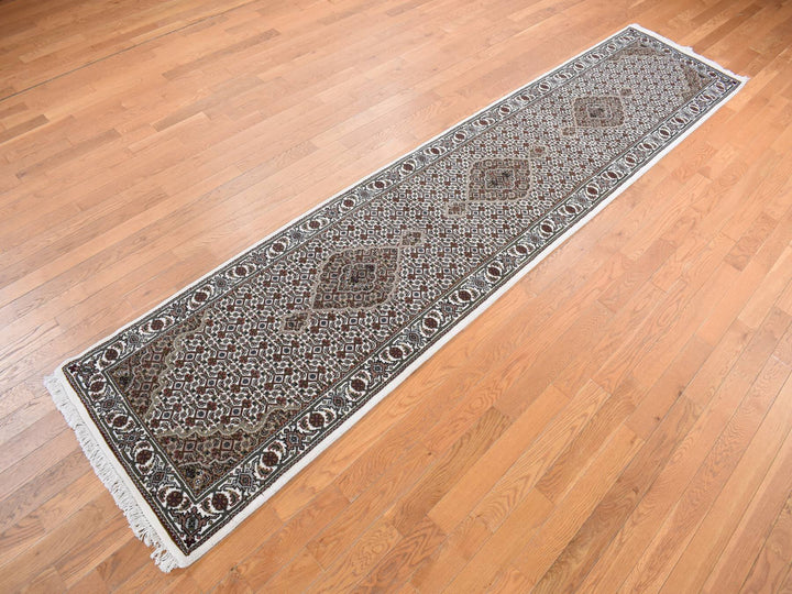 2'7" x 11'10" New Hand Knotted Ivory Wool & Silk Runner Oriental Rug - MOA10278068