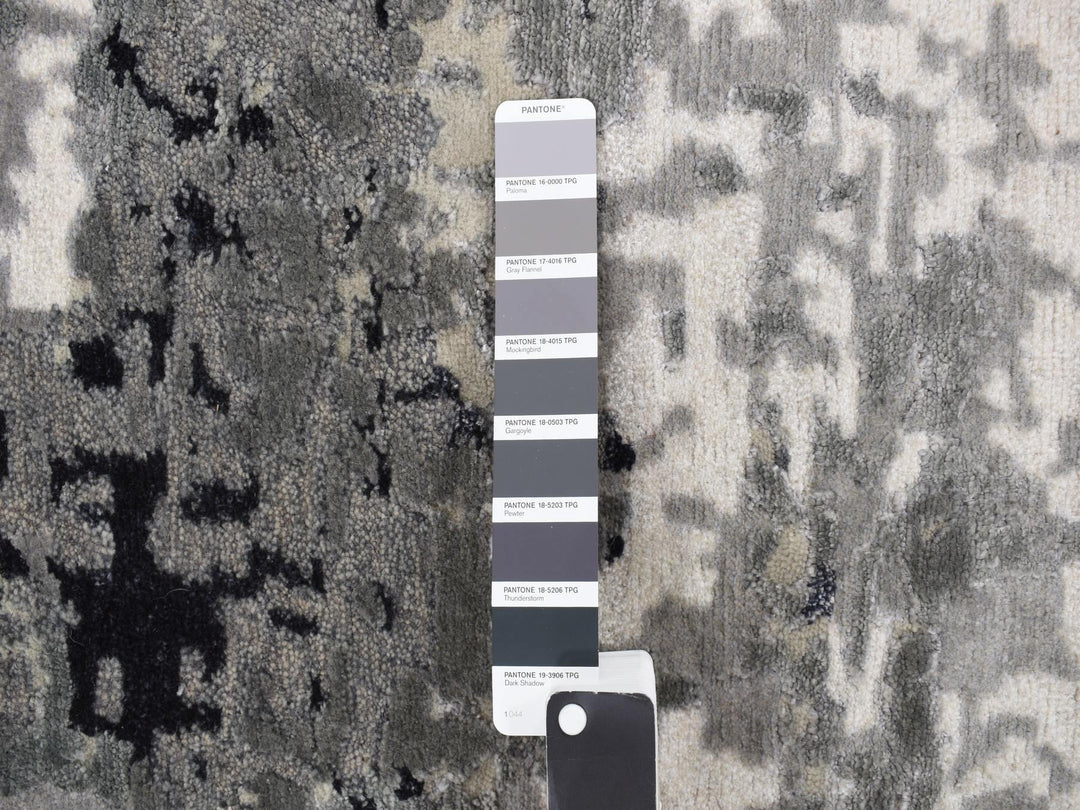 2'1" x 3'0" New Hand Knotted Grey Wool & Silk Rectangle Oriental Rug - MOA10278100