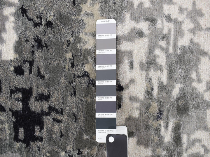 2'1" x 3'0" New Hand Knotted Grey Wool & Silk Rectangle Oriental Rug - MOA10278100