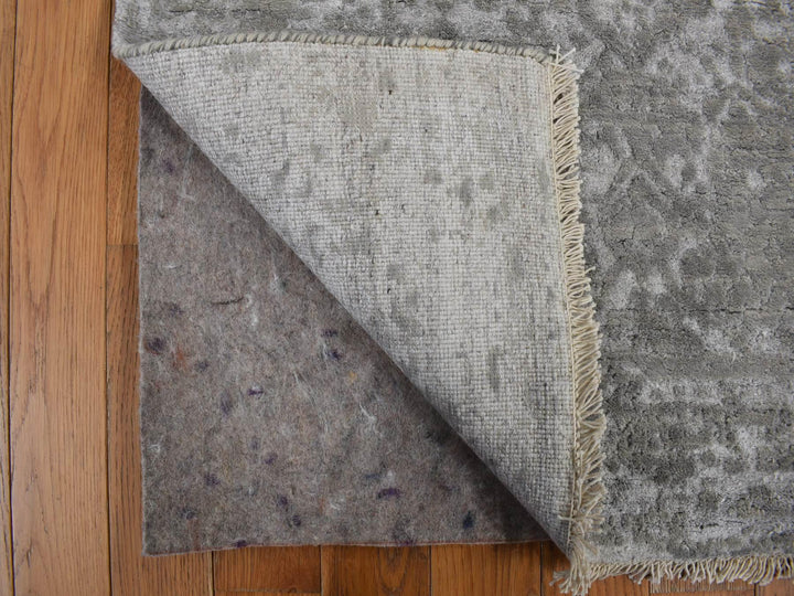 2'7" x 6'0" New Hand Knotted Grey Wool & Silk Runner Oriental Rug - MOA10278117