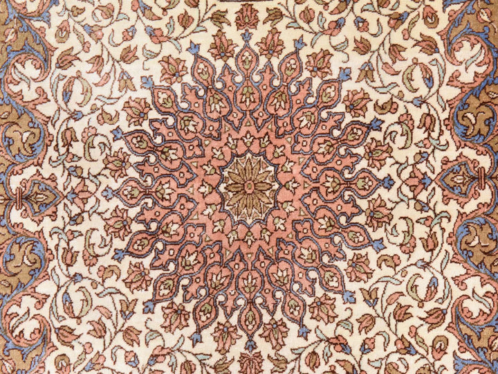 2'7" x 3'10" New Hand Knotted Ivory Silk Rectangle Oriental Rug - MOA10278469
