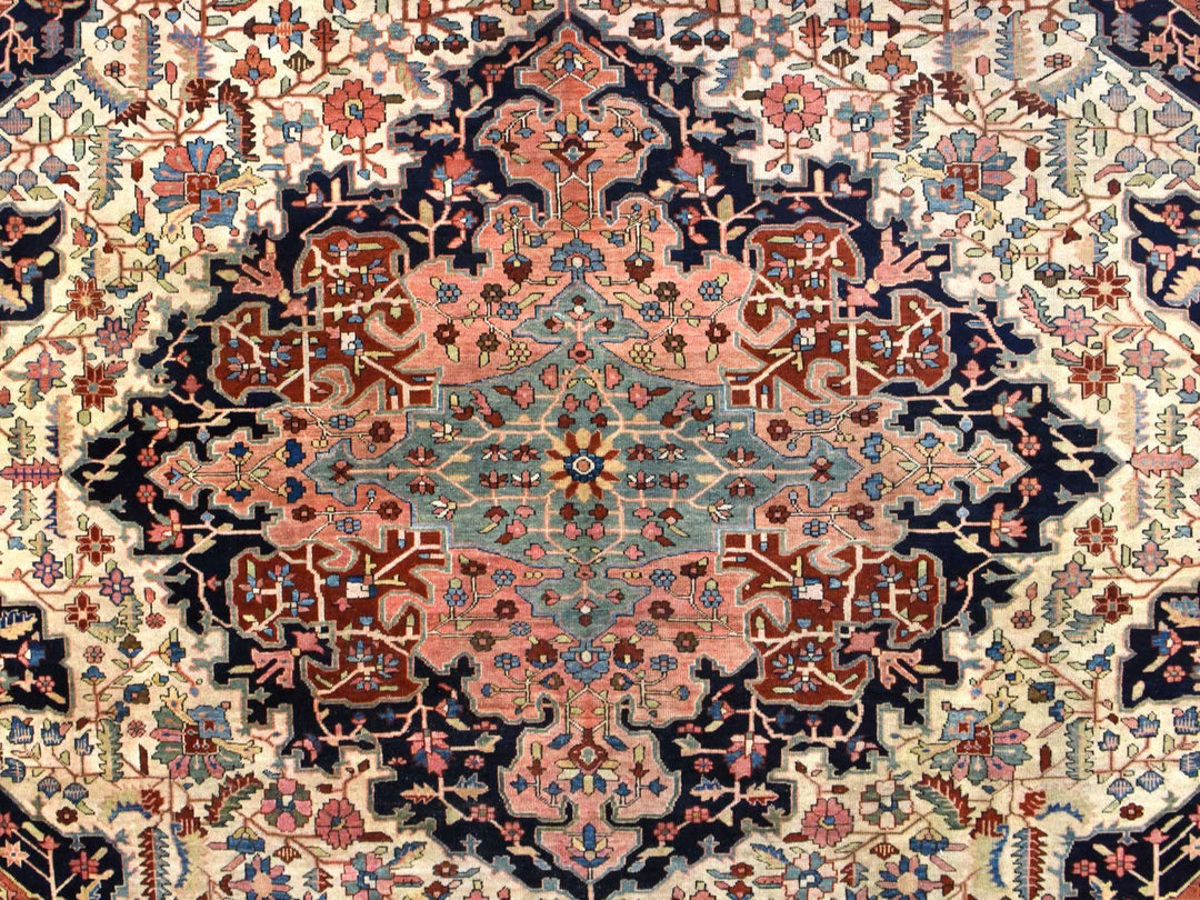 8'5" x 11'4" Vintage Hand Knotted Ivory Wool Rectangle Oriental Rug - MOA10278476