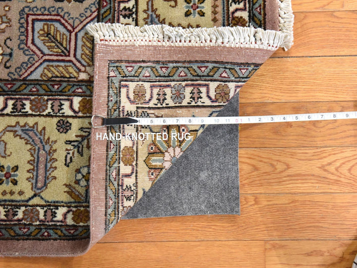 5'8" x 9'3" Vintage Hand Knotted Beige Wool Rectangle Oriental Rug - MOA10278516