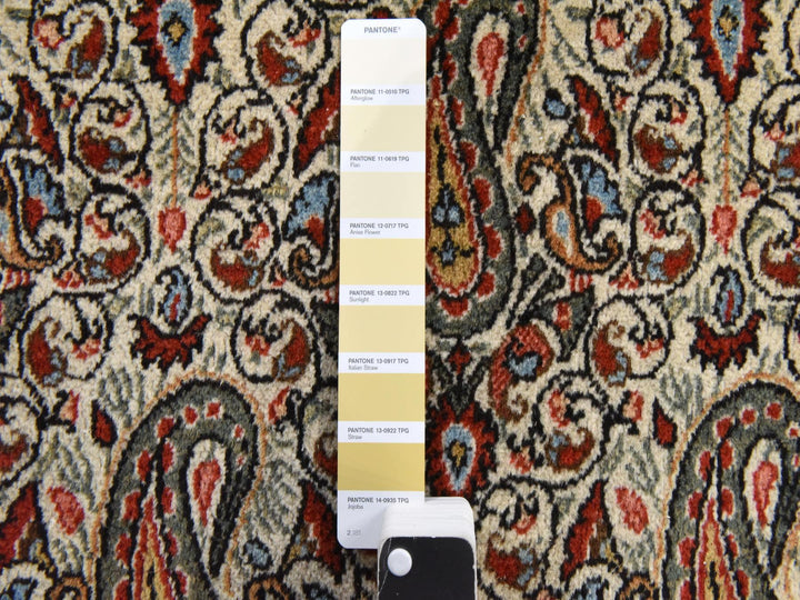 7'10" x 10'9" Vintage Hand Knotted Ivory Wool Rectangle Oriental Rug - MOA10278539
