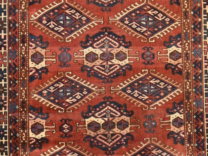 4'5" x 7'6" Vintage Hand Knotted Red Wool Rectangle Oriental Rug - MOA10278566