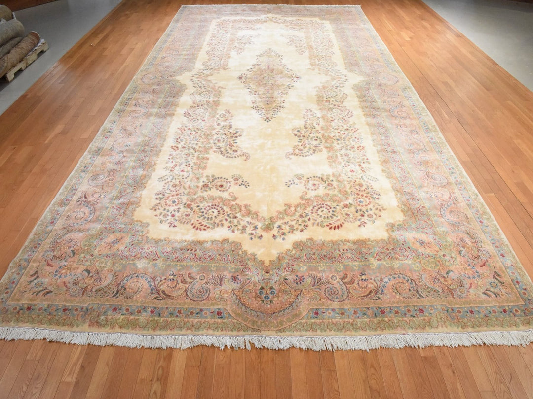 11'7" x 22'2" Vintage Hand Knotted Ivory Wool Rectangle Oriental Rug - MOA10278567