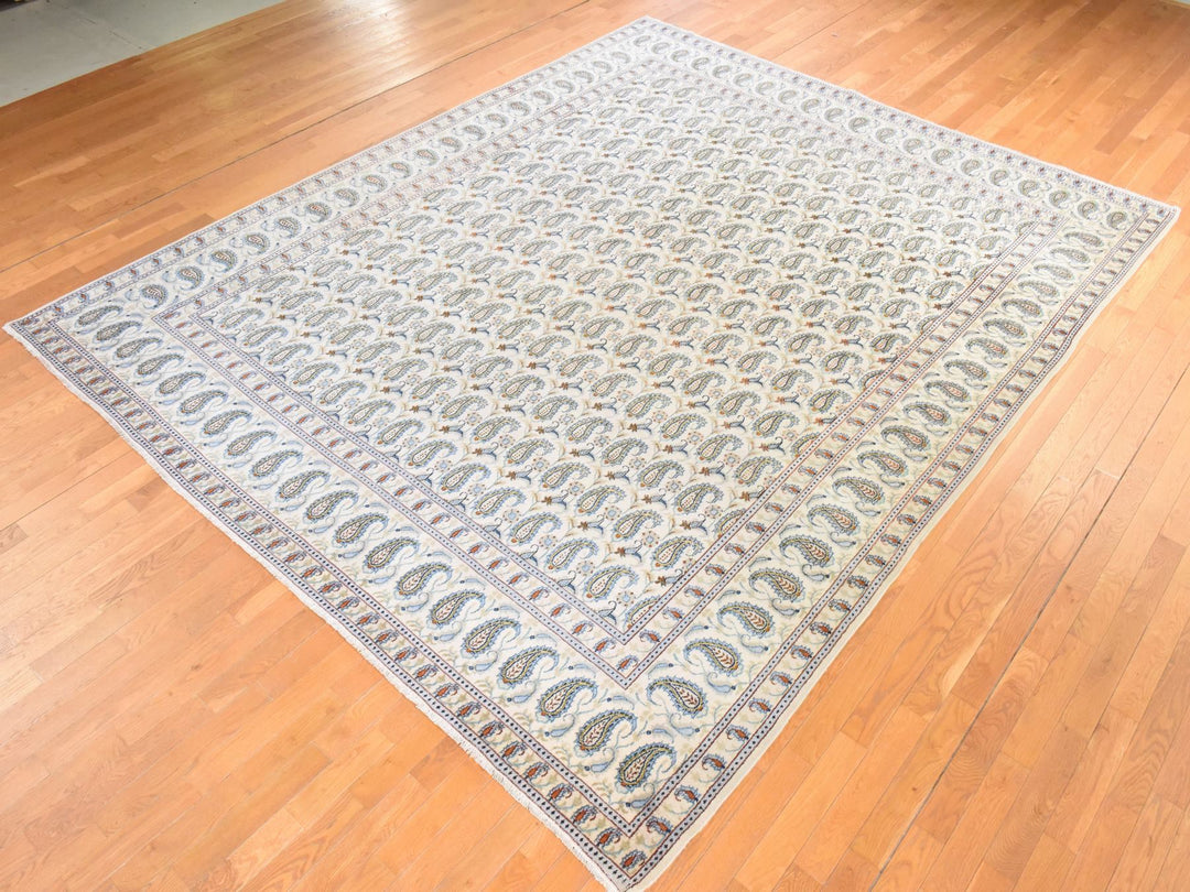 9'10" x 12'5" Vintage Hand Knotted Ivory Wool Rectangle Oriental Rug - MOA10278607