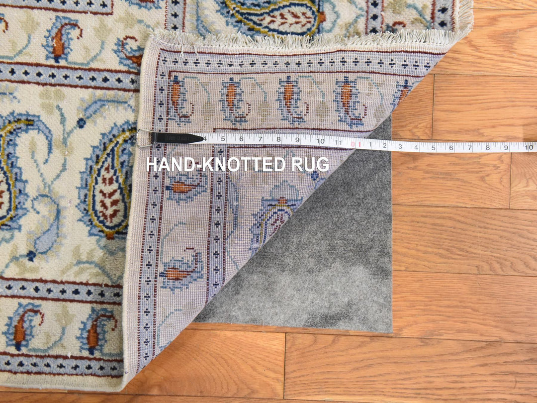 9'10" x 12'5" Vintage Hand Knotted Ivory Wool Rectangle Oriental Rug - MOA10278607