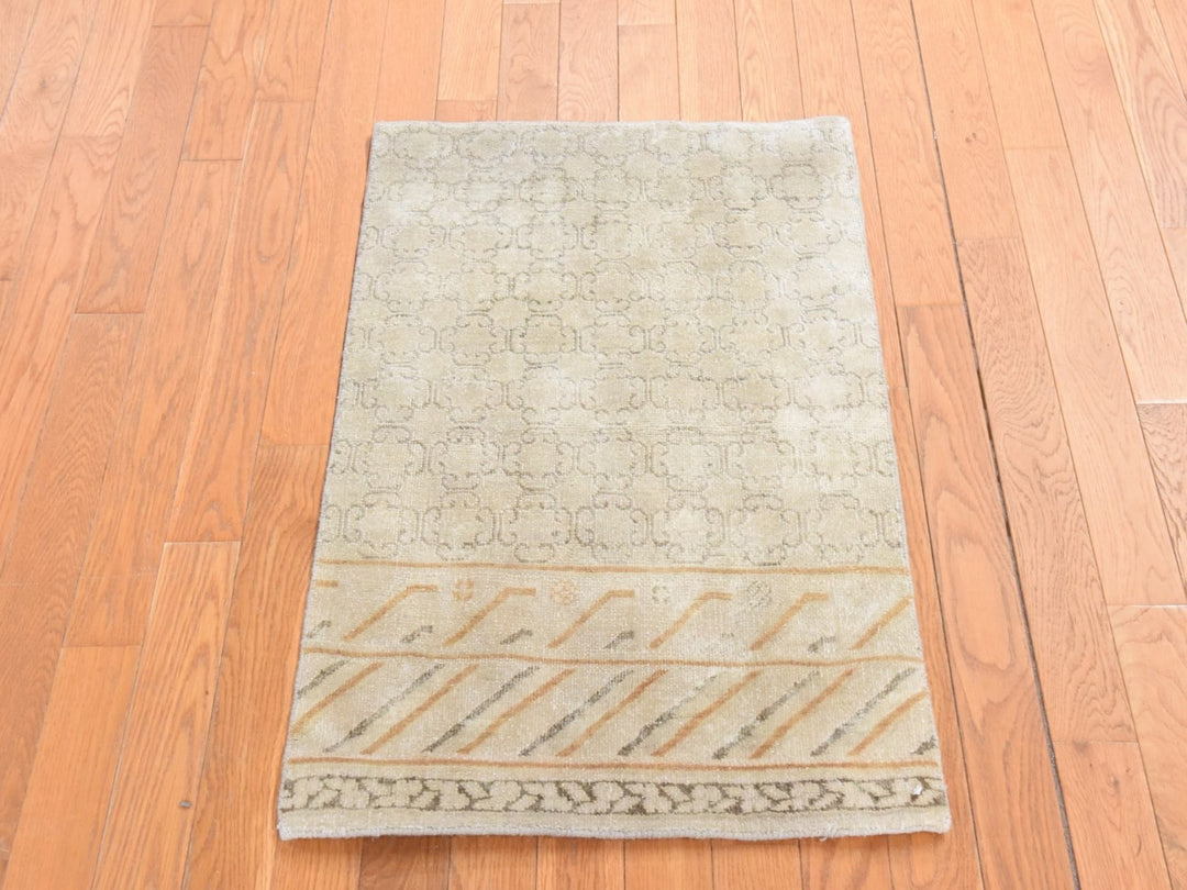 2'1" x 3'0" New Hand Knotted Ivory Silk Rectangle Oriental Rug - MOA10278647