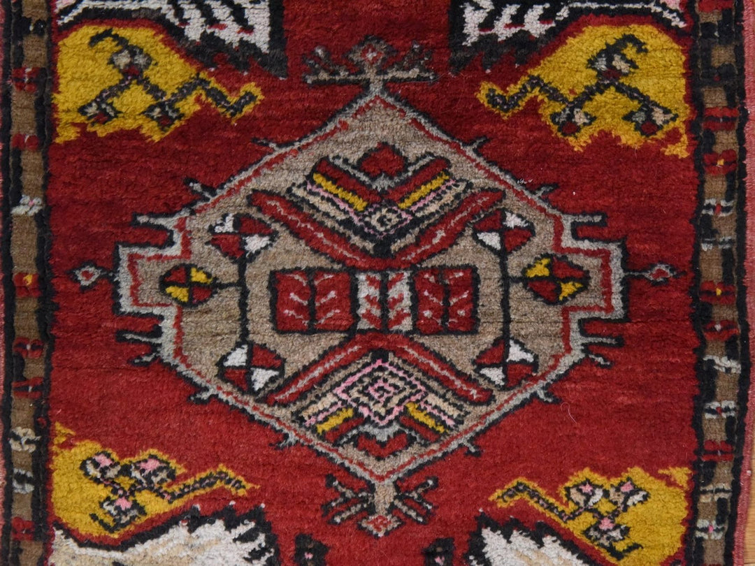 1'8" x 3'7" Vintage Hand Knotted Red Wool Rectangle Oriental Rug - MOA10278652