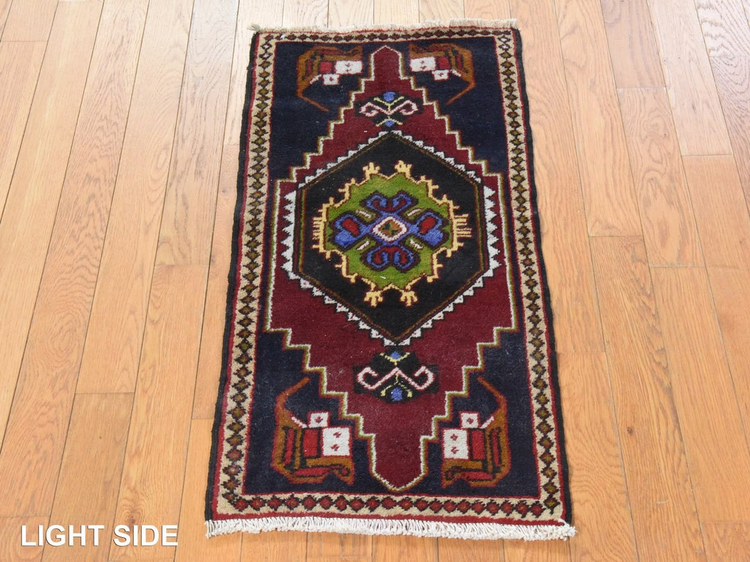 1'7" x 3'0" New Hand Knotted Red Wool Rectangle Oriental Rug - MOA10278653