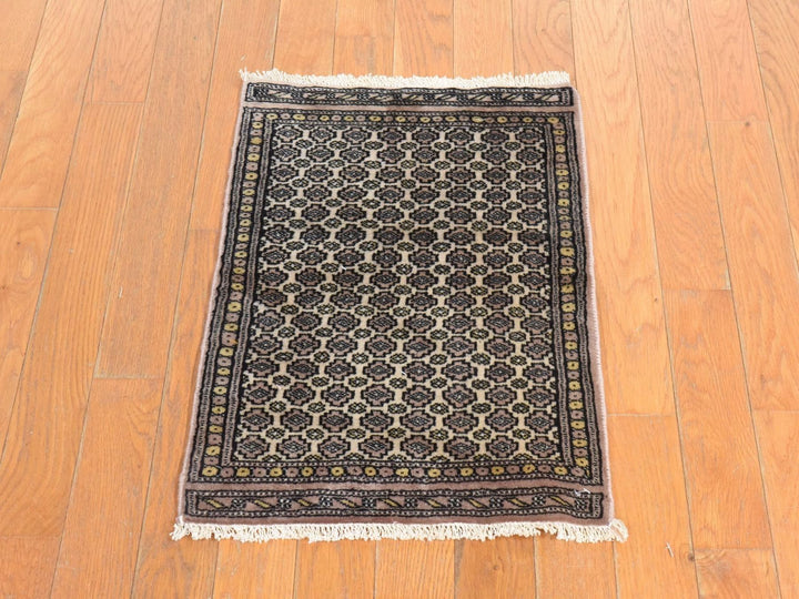 1'6" x 2'2" New Hand Knotted Ivory Wool Rectangle Oriental Rug - MOA10278657