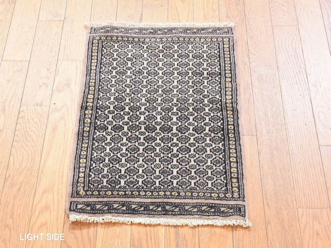 1'6" x 2'2" New Hand Knotted Ivory Wool Rectangle Oriental Rug - MOA10278657