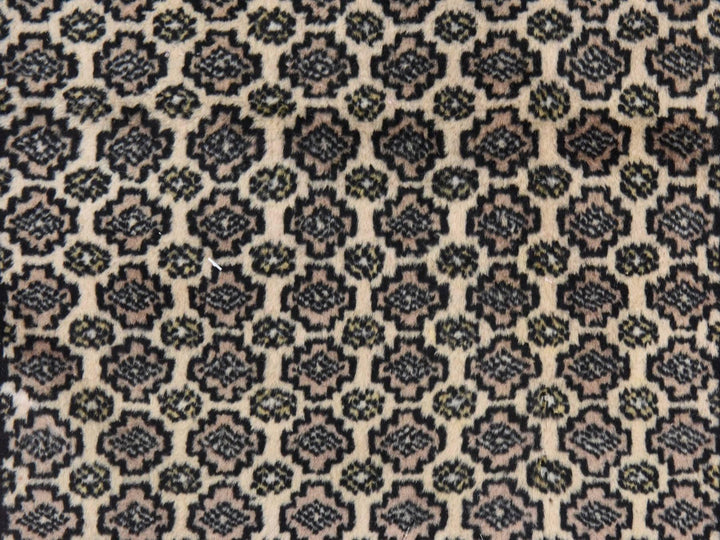 1'6" x 2'2" New Hand Knotted Ivory Wool Rectangle Oriental Rug - MOA10278657