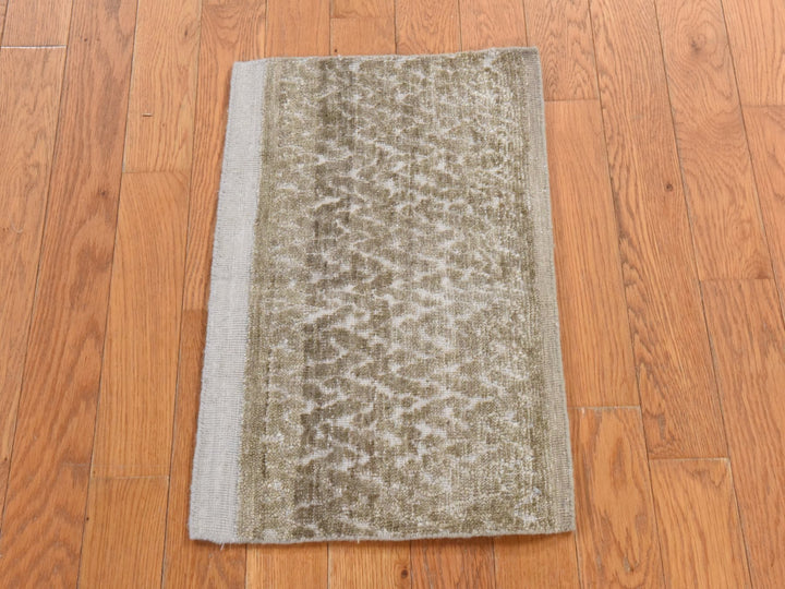 1'3" x 2'0" New Hand Knotted Brown Wool & Silk Rectangle Oriental Rug - MOA10278663