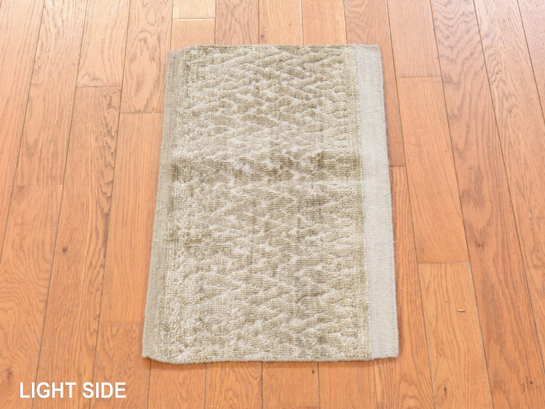 1'3" x 2'0" New Hand Knotted Brown Wool & Silk Rectangle Oriental Rug - MOA10278663