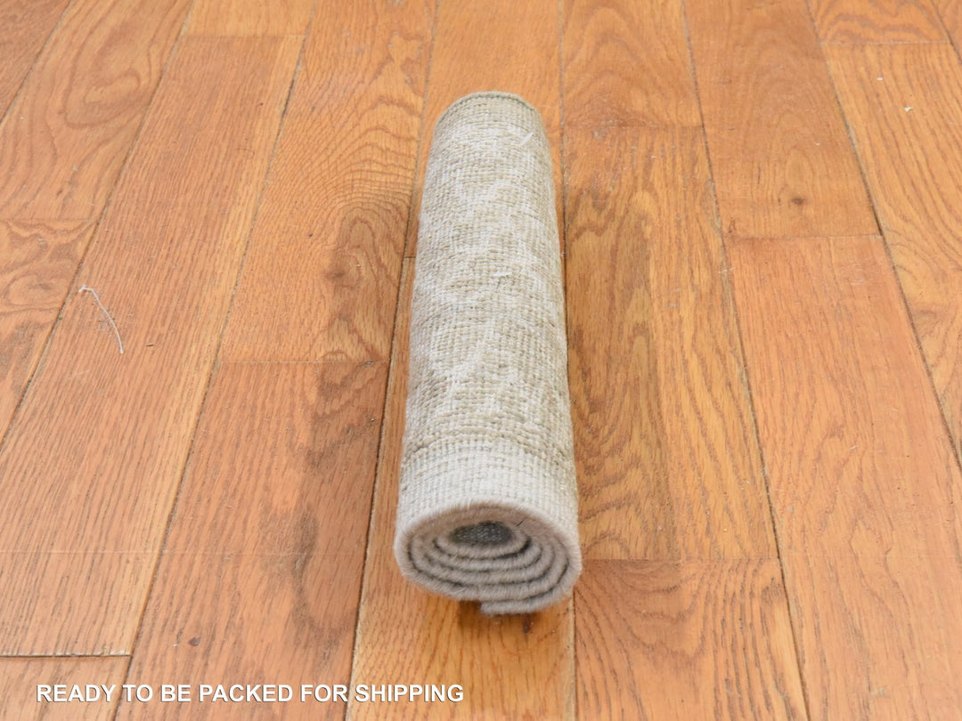 1'3" x 2'0" New Hand Knotted Brown Wool & Silk Rectangle Oriental Rug - MOA10278663