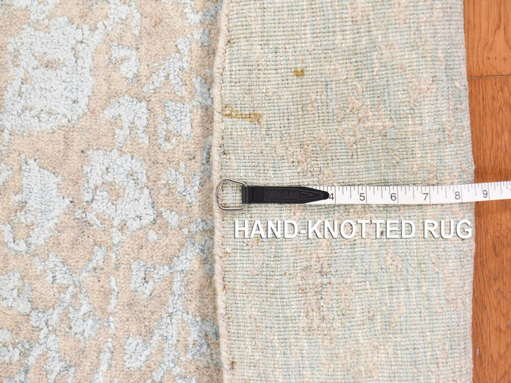 5'10" x 5'10" New Hand Loomed Beige Wool & Silk Round Oriental Rug - MOA10278693
