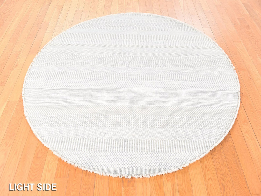 6'0" x 6'0" New Hand Knotted Grey Wool & Silk Round Oriental Rug - MOA10278696