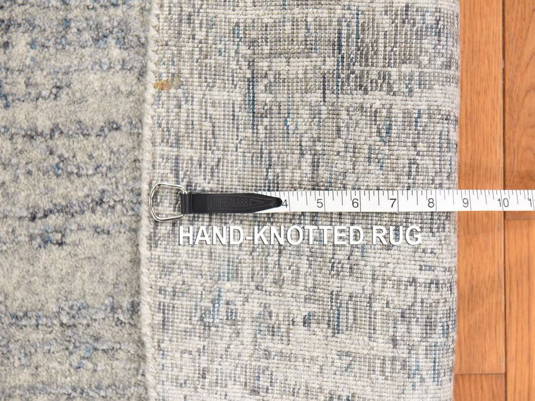 5'9" x 5'9" New Hand Loomed Grey Wool & Silk Round Oriental Rug - MOA10278700