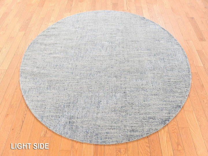 5'9" x 5'9" New Hand Loomed Grey Wool & Art Silk Round Oriental Rug - MOA10278701