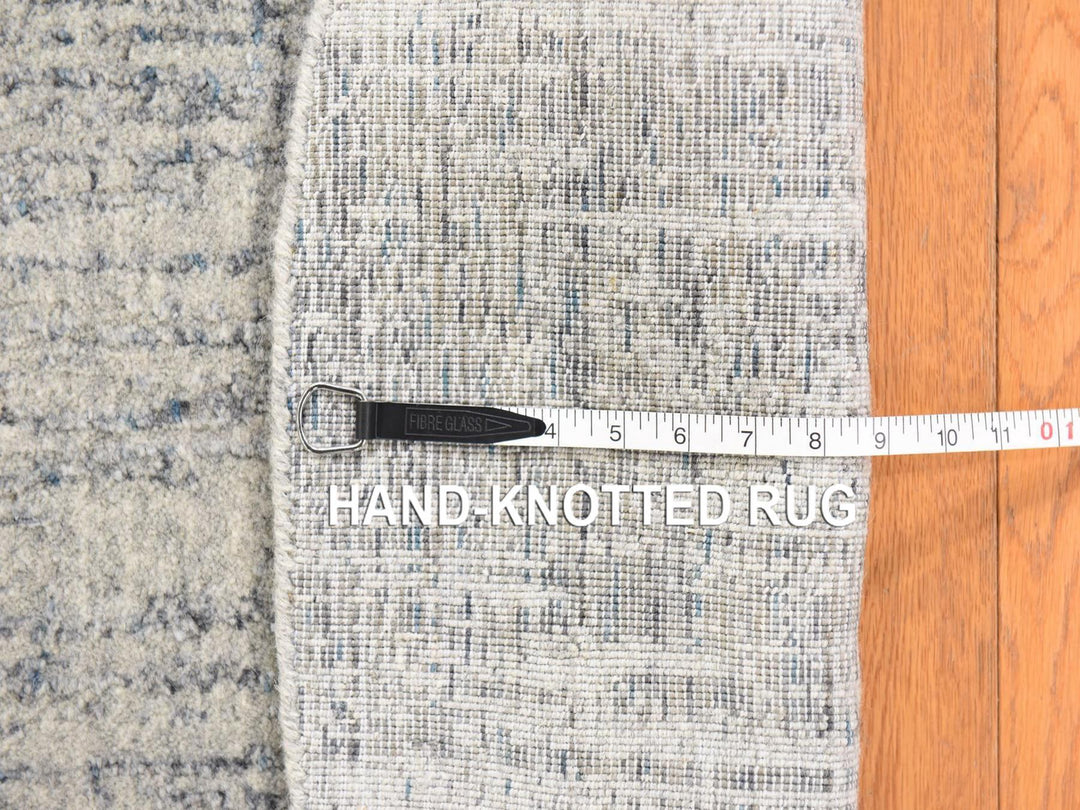 5'9" x 5'9" New Hand Loomed Grey Wool & Art Silk Round Oriental Rug - MOA10278701
