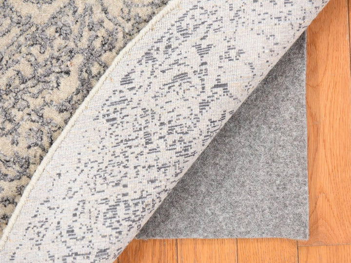 5'10" x 5'10" New Hand Loomed Grey Wool & Silk Round Oriental Rug - MOA10278704