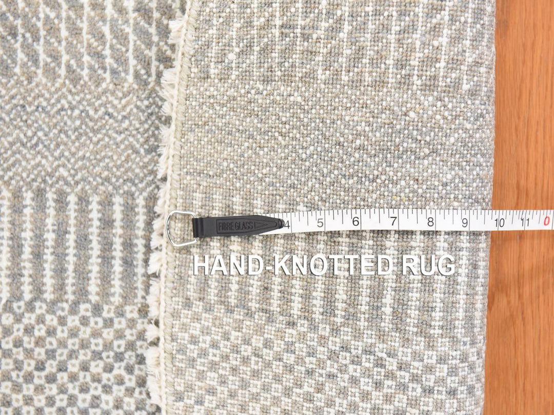 6'0" x 6'0" New Hand Knotted Grey Wool & Silk Round Oriental Rug - MOA10278708