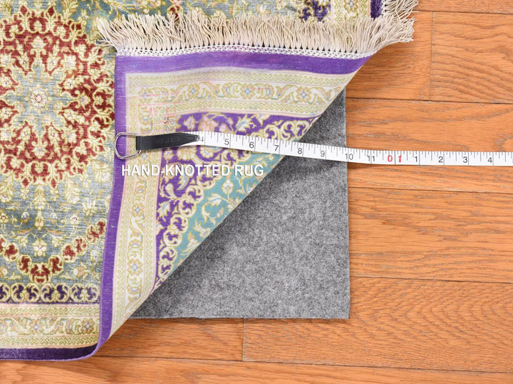 1'7" x 2'4" Vintage Hand Knotted Green Silk Rectangle Oriental Rug - MOA10278715