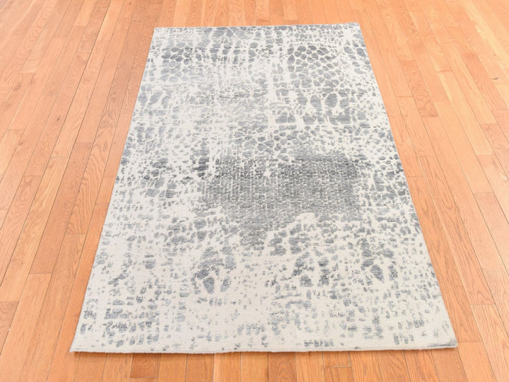 4'0" x 6'0" New Hand Knotted Grey Wool & Silk Rectangle Oriental Rug - MOA10278718