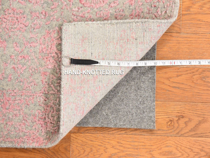 2'6" x 11'10" New Hand Loomed Pink Wool & Silk Runner Oriental Rug - MOA10278750