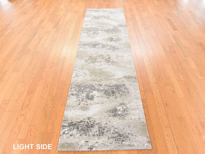 2'8" x 9'10" New Hand Knotted Ivory Wool & Silk Runner Oriental Rug - MOA10278754