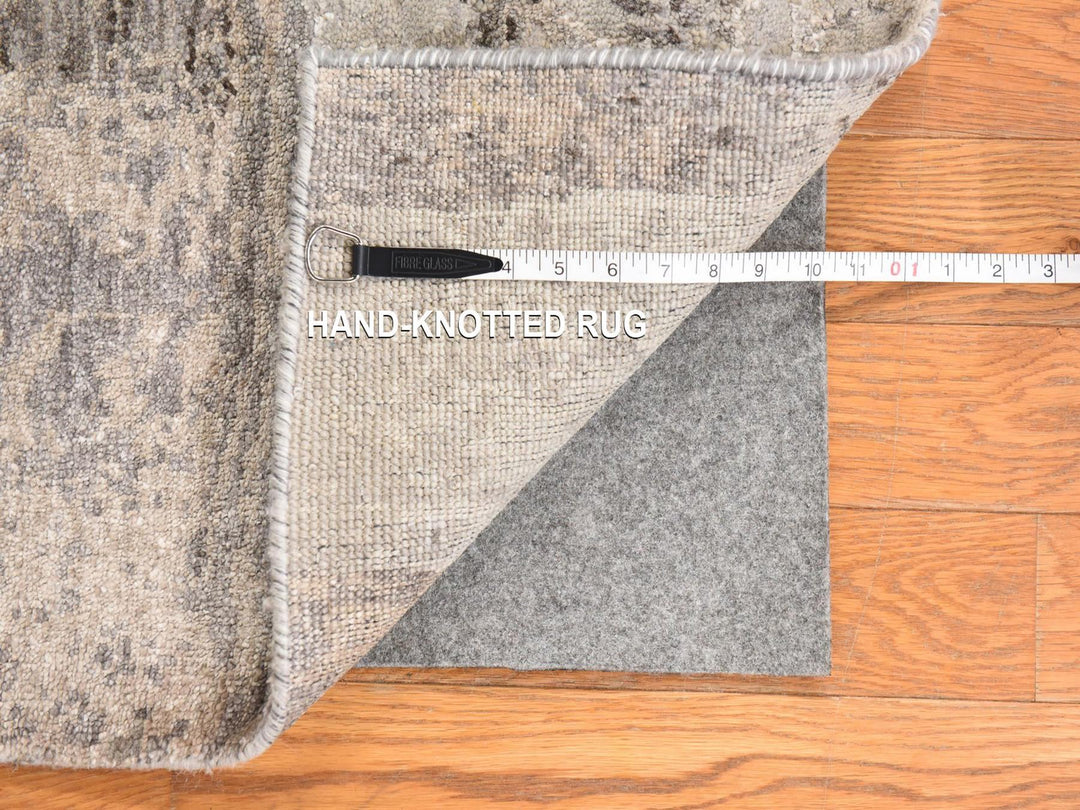 2'8" x 9'10" New Hand Knotted Ivory Wool & Silk Runner Oriental Rug - MOA10278754