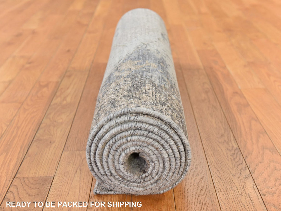 2'8" x 9'10" New Hand Knotted Ivory Wool & Silk Runner Oriental Rug - MOA10278754