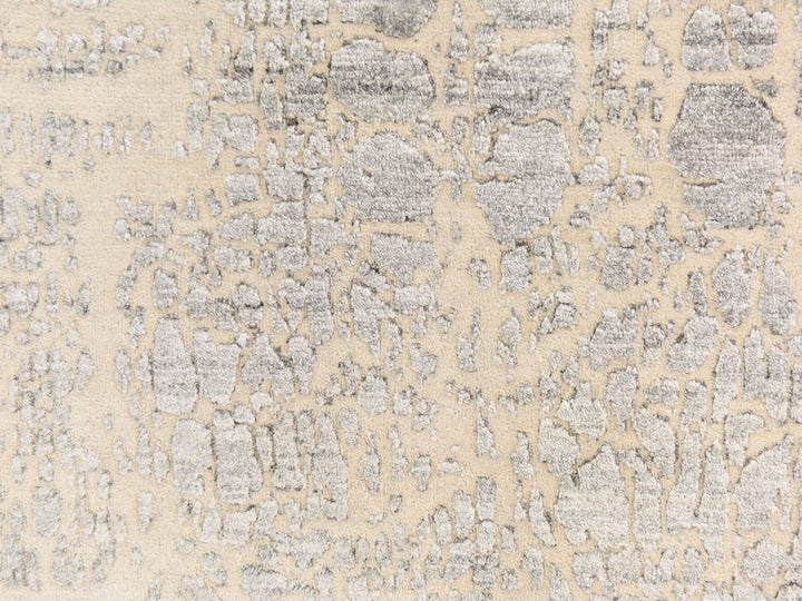 2'5" x 10'1" New Hand Knotted Grey Wool & Silk Runner Oriental Rug - MOA10278755