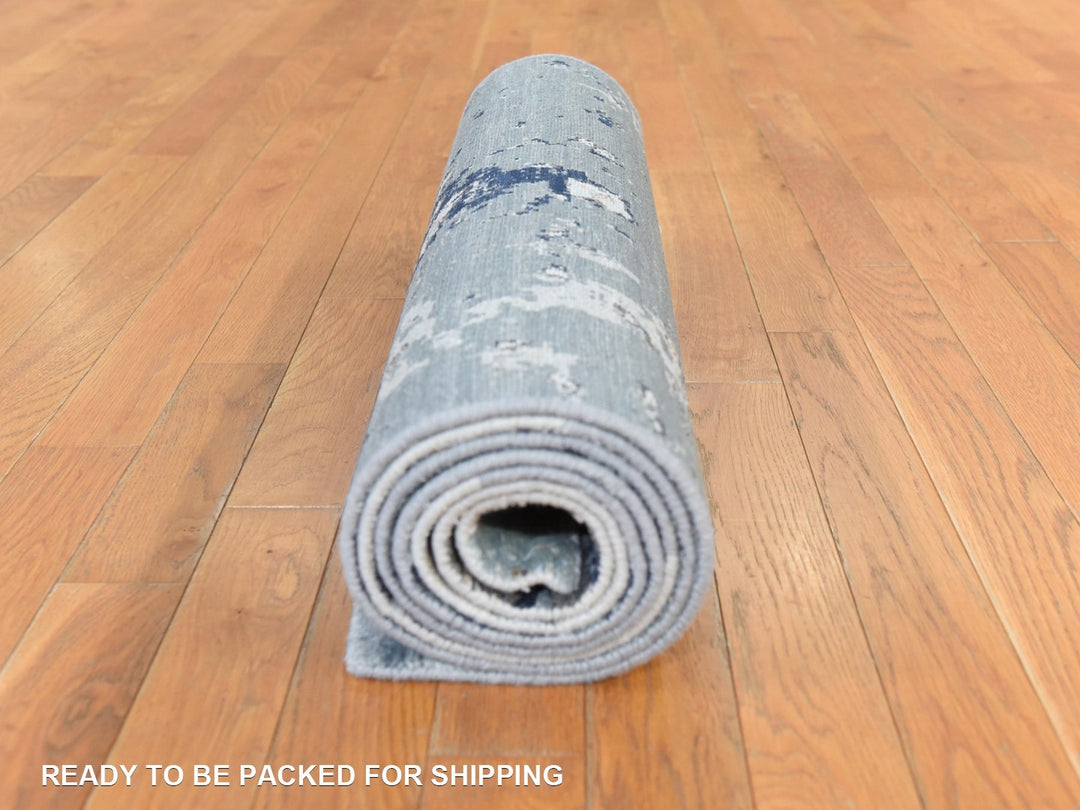 2'6" x 10'0" New Hand Knotted Grey Wool & Silk Runner Oriental Rug - MOA10278757