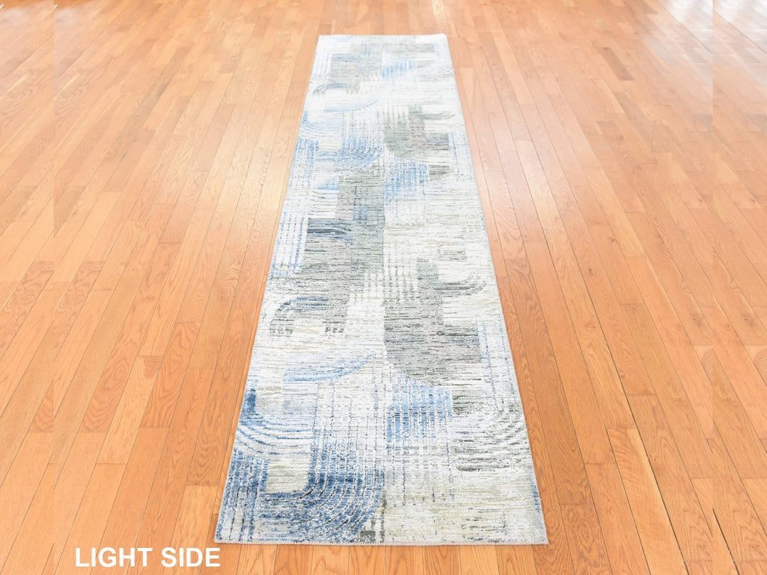 2'7" x 10'4" New Hand Knotted Ivory Wool & Silk Runner Oriental Rug - MOA10278758