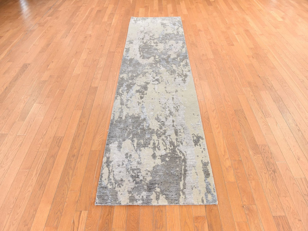 2'8" x 10'0" New Hand Knotted Grey Wool & Silk Runner Oriental Rug - MOA10278759