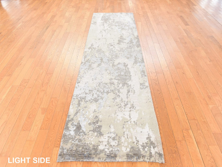 2'8" x 10'0" New Hand Knotted Grey Wool & Silk Runner Oriental Rug - MOA10278759