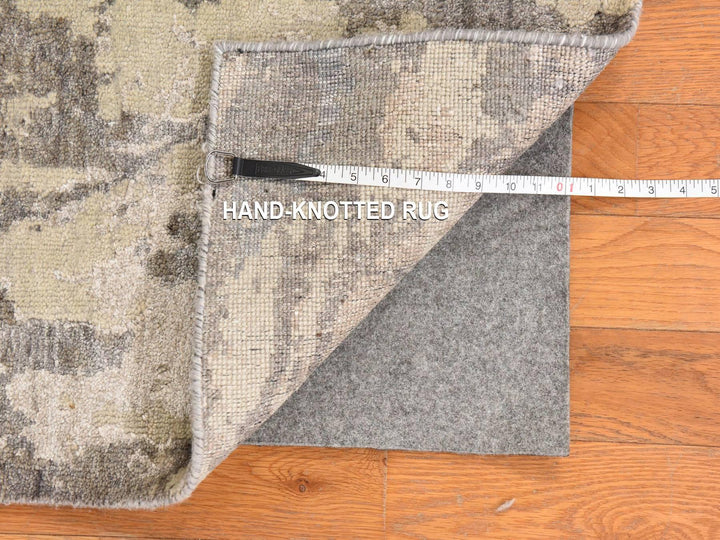 2'8" x 10'0" New Hand Knotted Grey Wool & Silk Runner Oriental Rug - MOA10278759