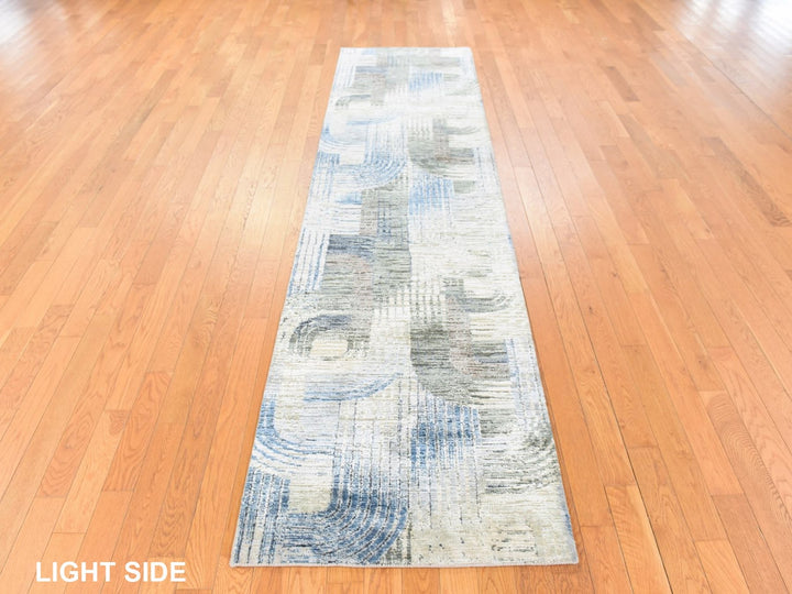 2'7" x 10'4" New Hand Knotted Ivory Wool & Silk Runner Oriental Rug - MOA10278760
